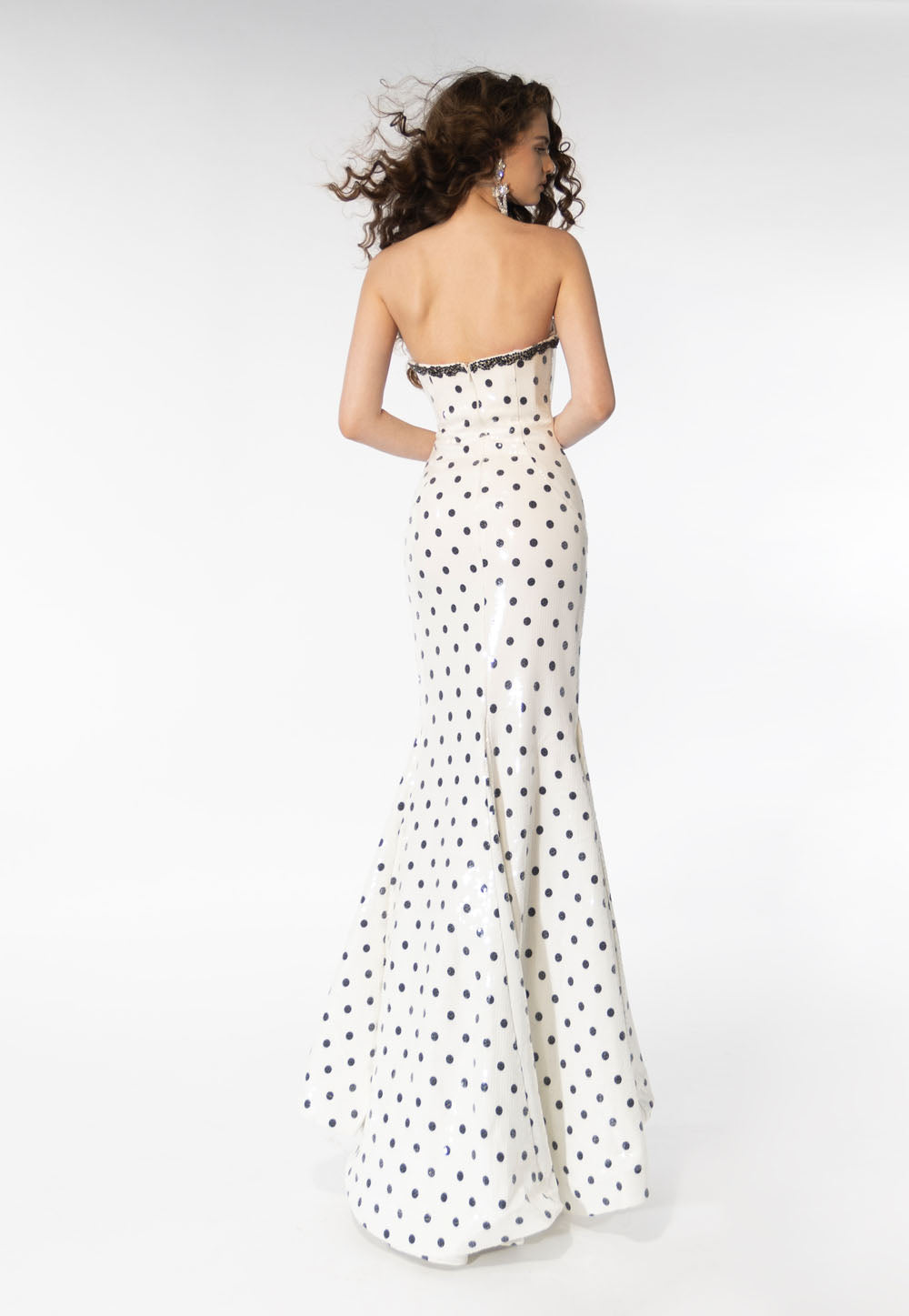 Ava Presley 39253 prom dress images. Ava Presley 39253 is available in these colors: White, Black.