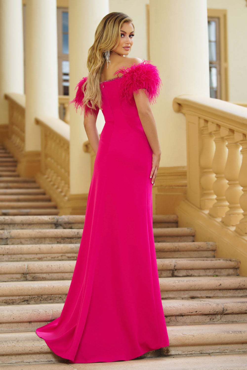 Ava Presley 39268 prom dress images. Ava Presley 39268 is available in these colors: Royal, Hot Pink, Red, Black, Periwinkle.