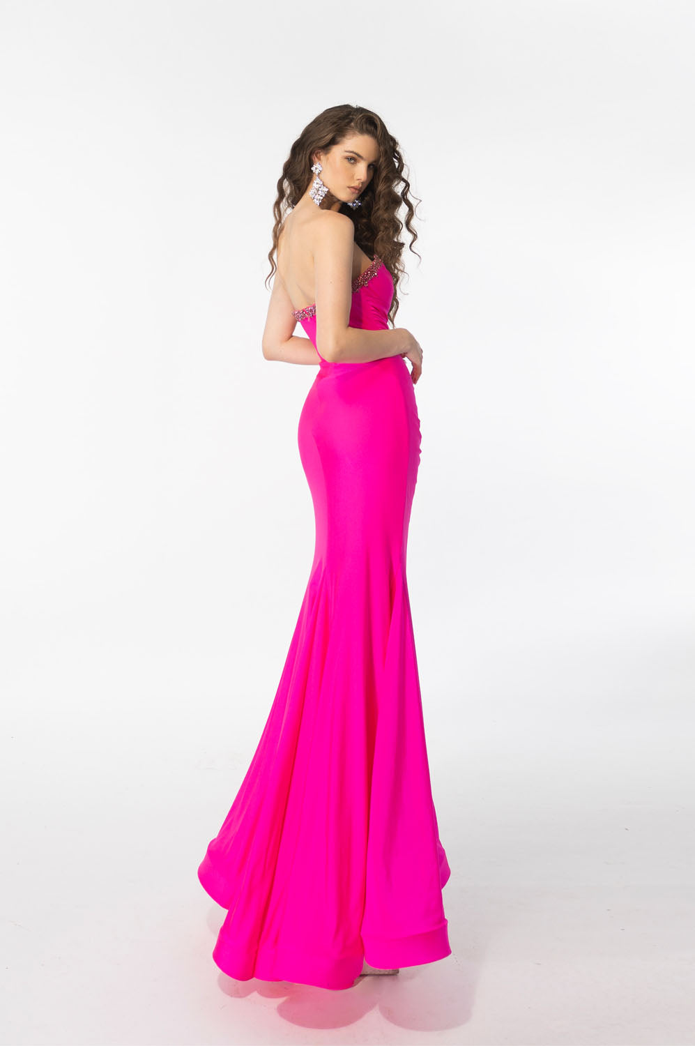 Ava Presley 39290 prom dress images. Ava Presley 39290 is available in these colors: Black, Fuchsia.
