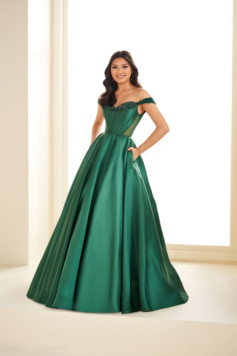 Ellie Wilde EW36100 ball gown prom dress images. Ellie Wilde EW36100 is available in these colors: Emerald, Black, Diamond White.