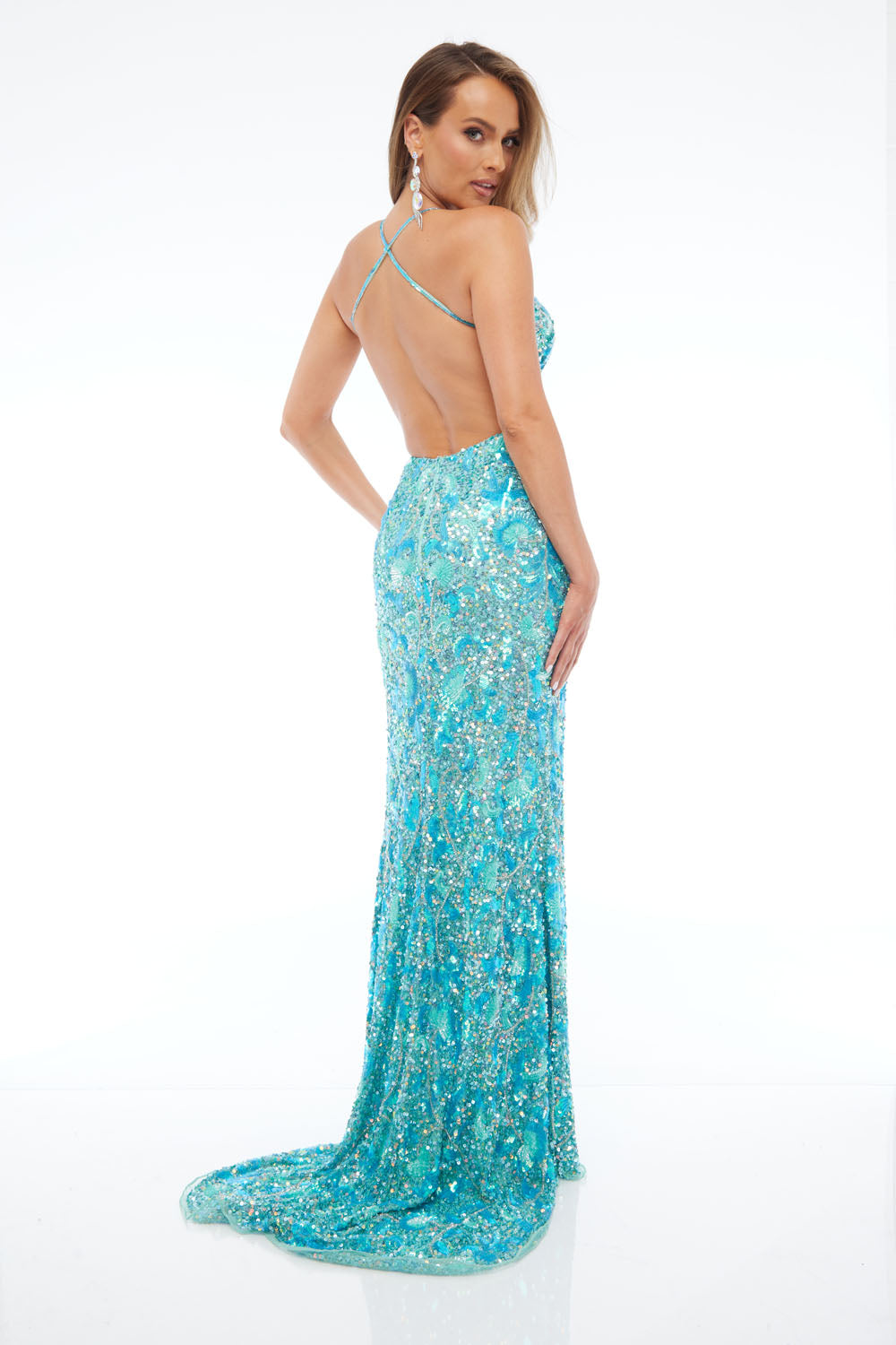 Jasz Couture 7643 prom dress images. Jasz Couture 7643 is available in these colors: Gold, Jade.