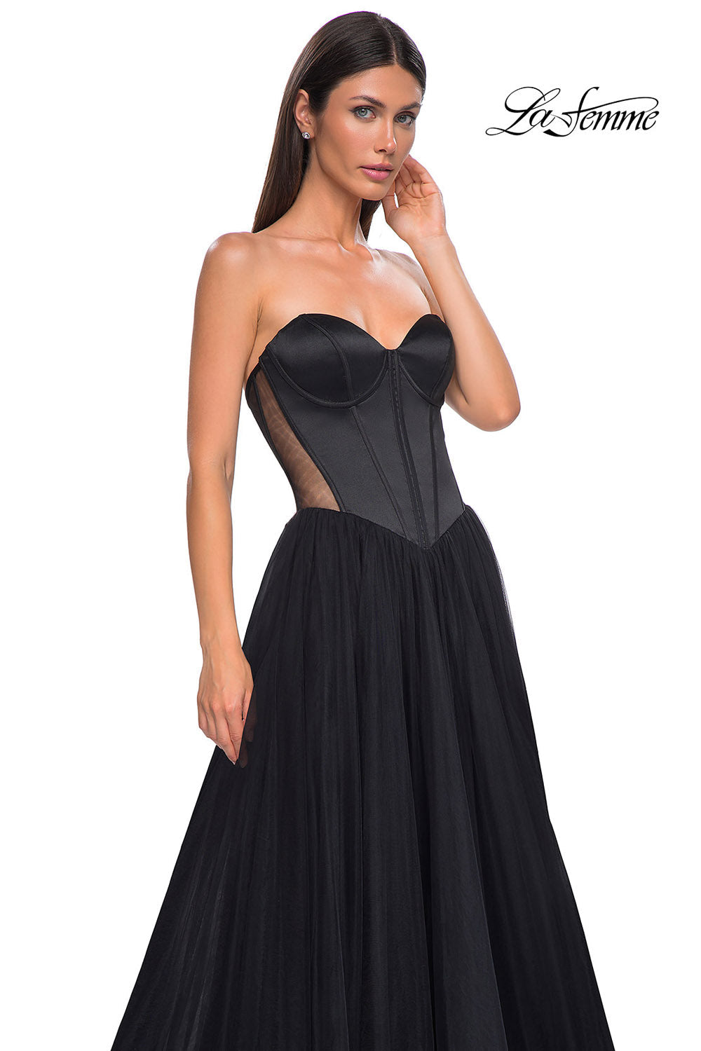 La Femme 32771 prom dress images. La Femme 32771 is available in these colors: Black.