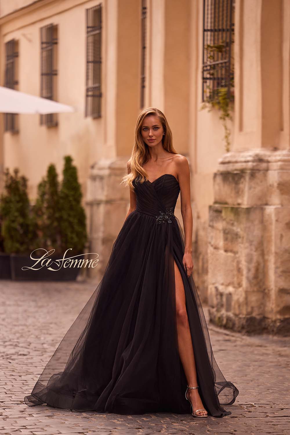 La Femme 32789 prom dress images. La Femme 32789 is available in these colors: Black, Blush, Cloud Blue, Dark Berry, Royal Blue.