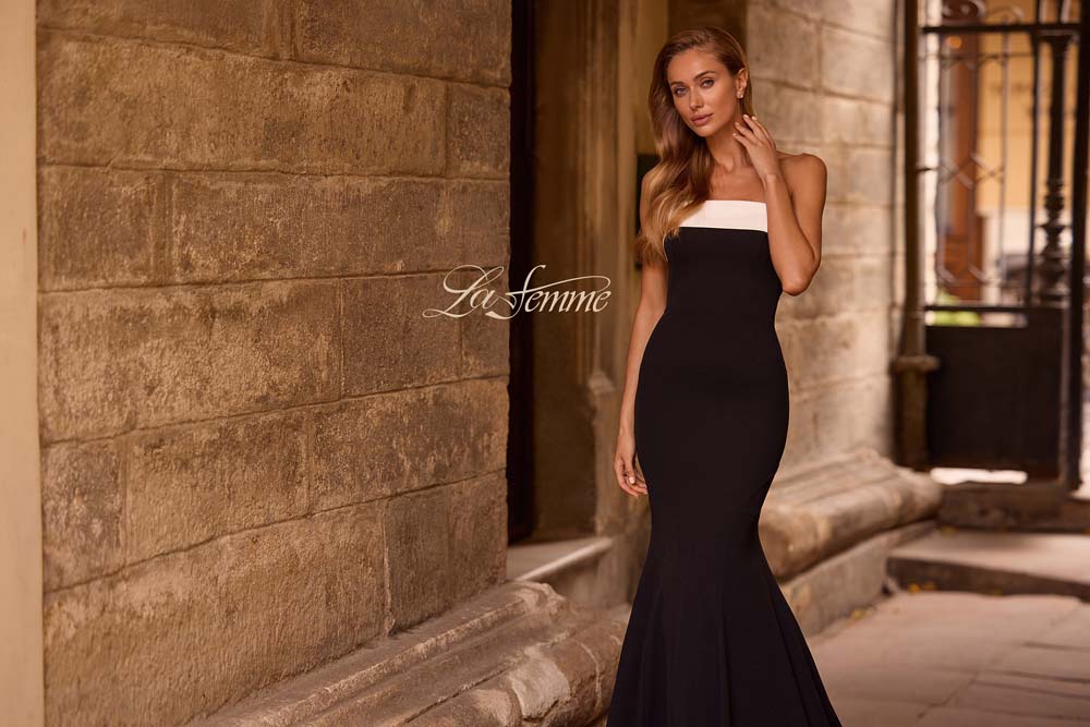 La Femme 32914 prom dress images. La Femme 32914 is available in these colors: Black.