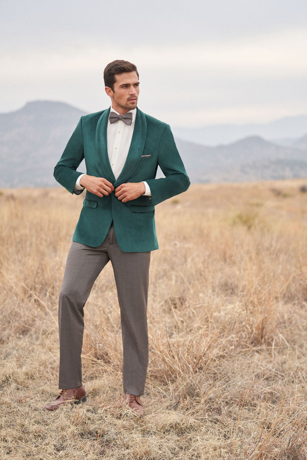 Emerald Green Tuxedos in Slim Fit Venice Velvet 34 / S Emerald Green Tuxedos in Slim Fit Venice Velvet 34 / S
