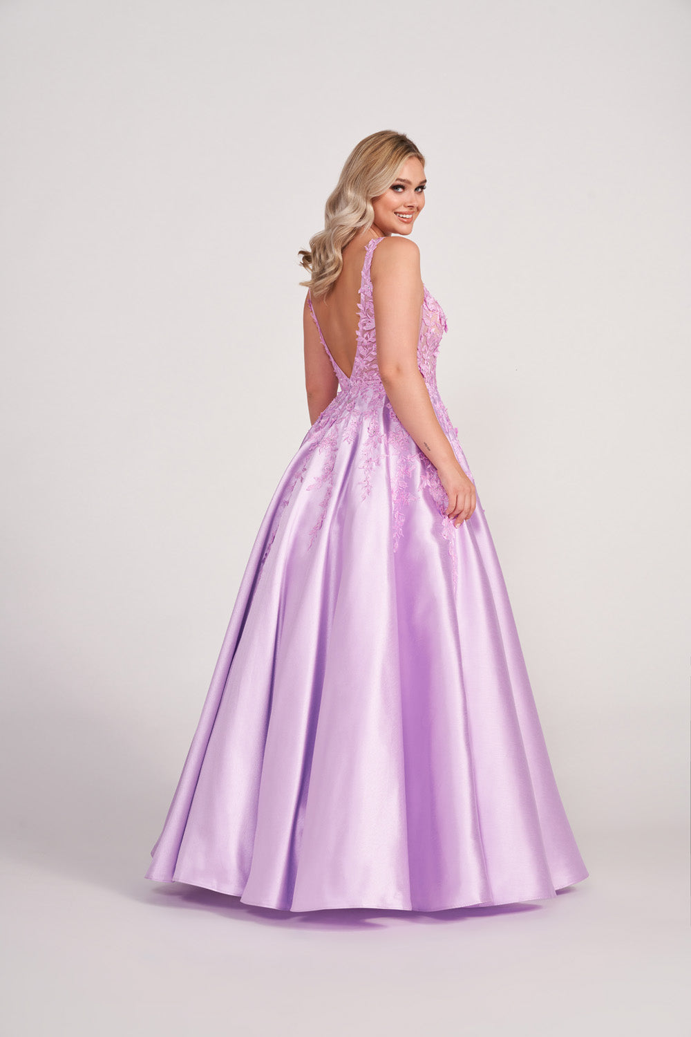 Ellie Wilde EW34050 prom dress images. Ellie Wilde EW34050 is available in these colors: Lilac, Red, Royal Blue, Emerald, Navy Blue, Black.