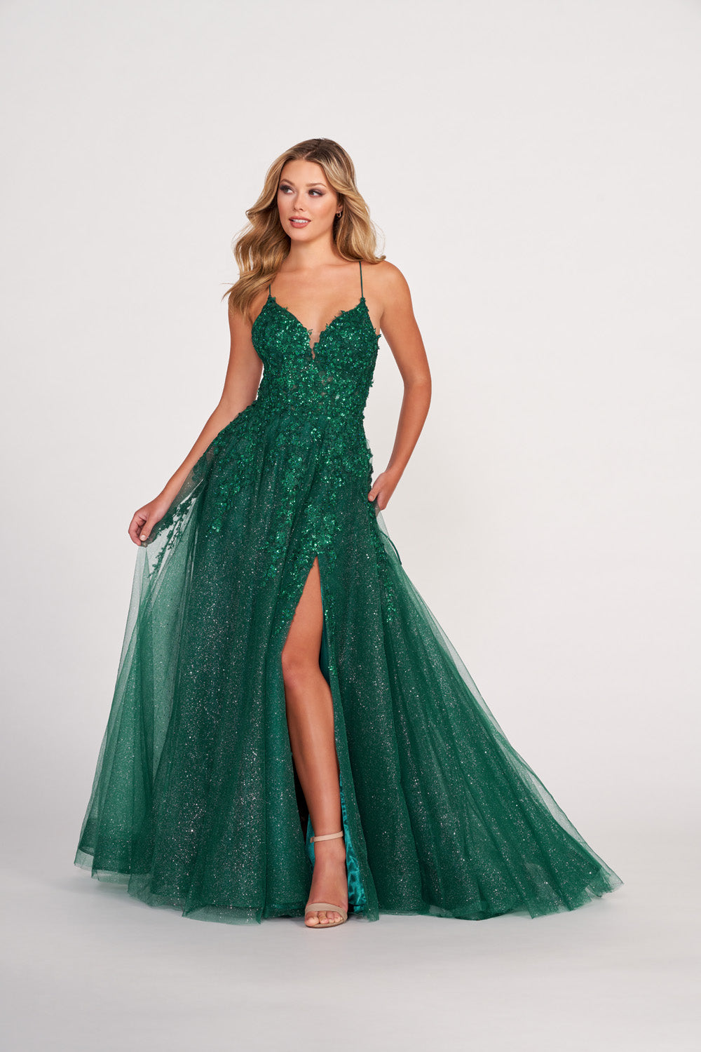 Ellie Wilde EW34053 prom dress images. Ellie Wilde EW34053 is available in these colors: Periwinkle, Emerald, Red.