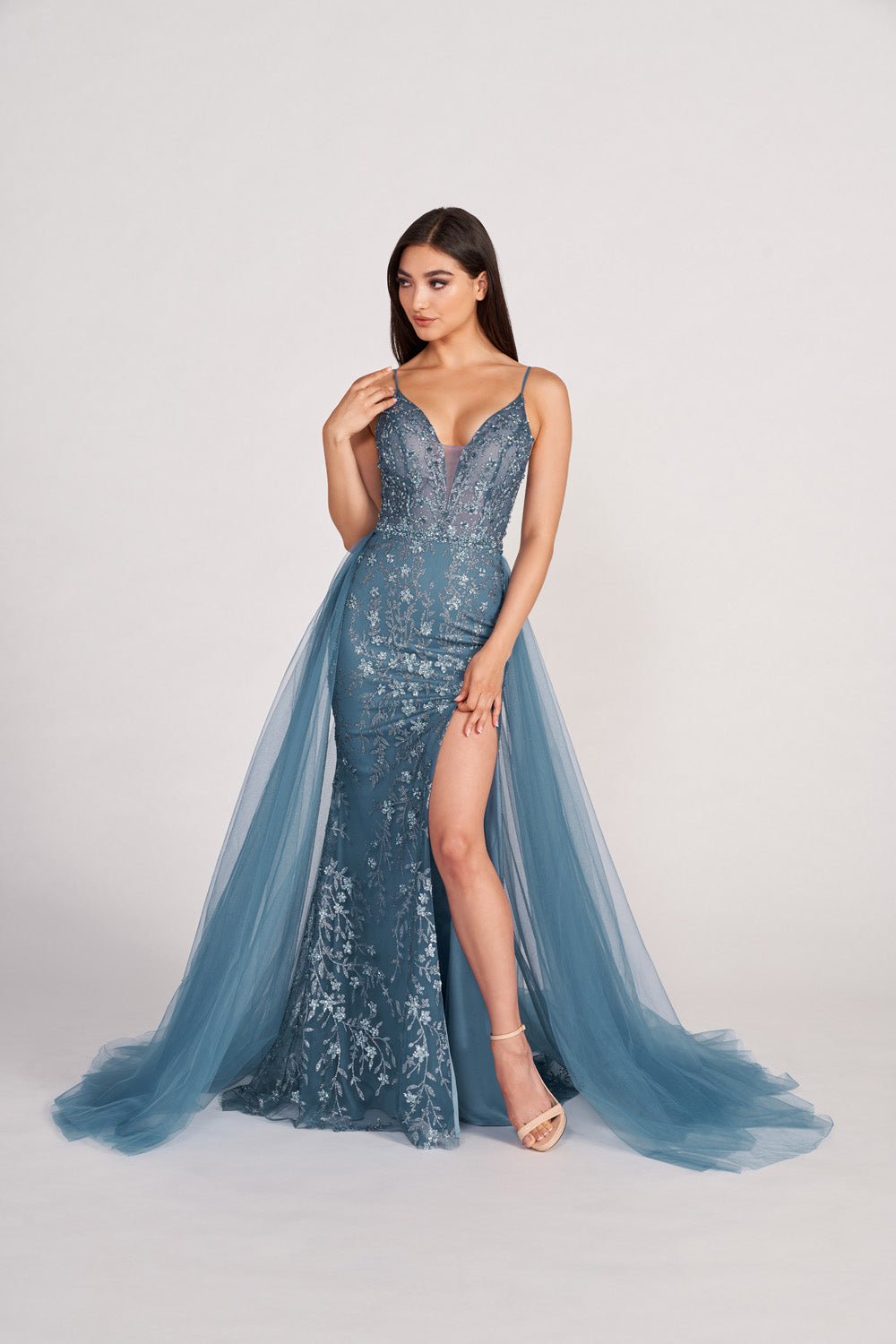 Ellie Wilde EW34058 prom dress images. Ellie Wilde EW34058 is available in these colors: Steel Blue, Emerald, Slate, Lilac.