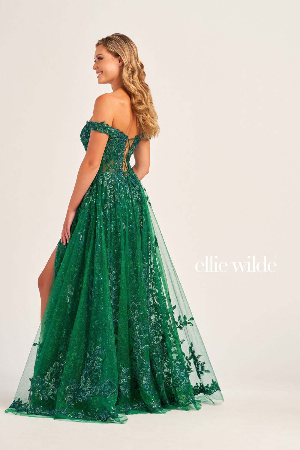 Ellie Wilde EW35116 prom dress images. Ellie Wilde EW35116 is available in these colors: Light Blue, Emerald.