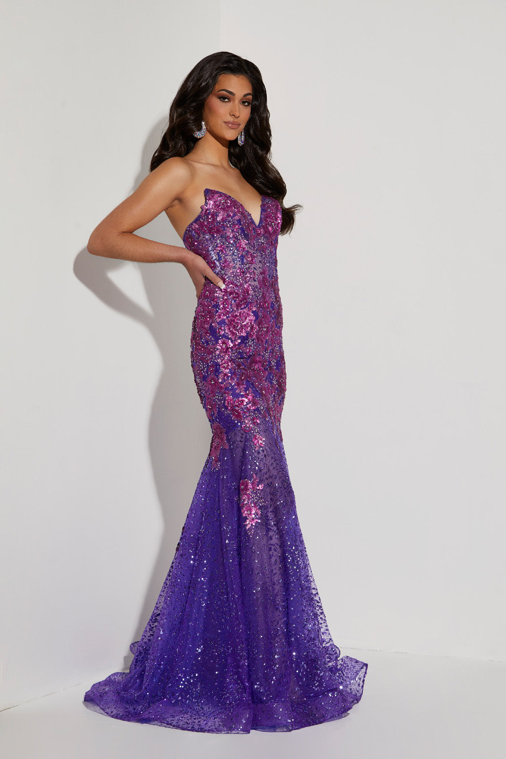 Jasz Couture 7420 prom dress images. Jasz Couture 7420 is available in these colors: Purple, Sky Blue, Jade.