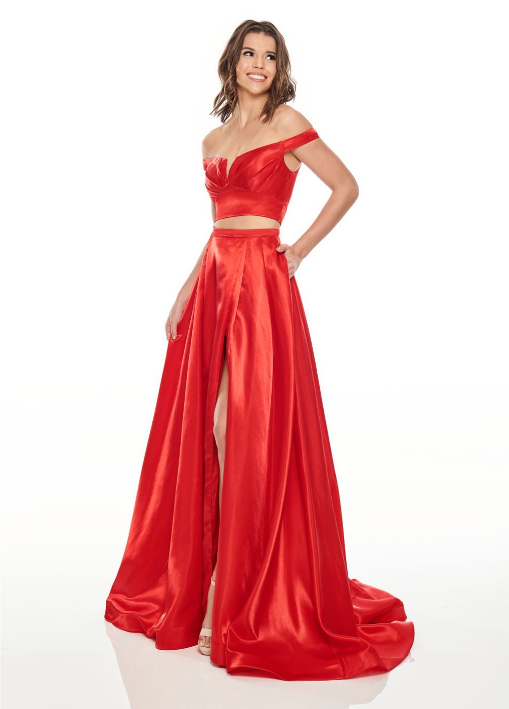 Rachel Allan 7185 prom dress images. Rachel Allan 7185 is available in these colors: Fuchsia, Red, Royal, Yellow.
