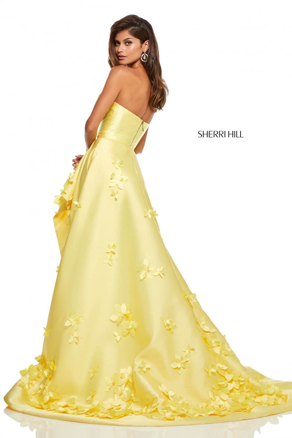 Sherri Hill 52581 prom dress images. Sherri Hill 52581 is available in these colors: Red, Light Blue, Lilac, Ivory, Coral, Yellow.