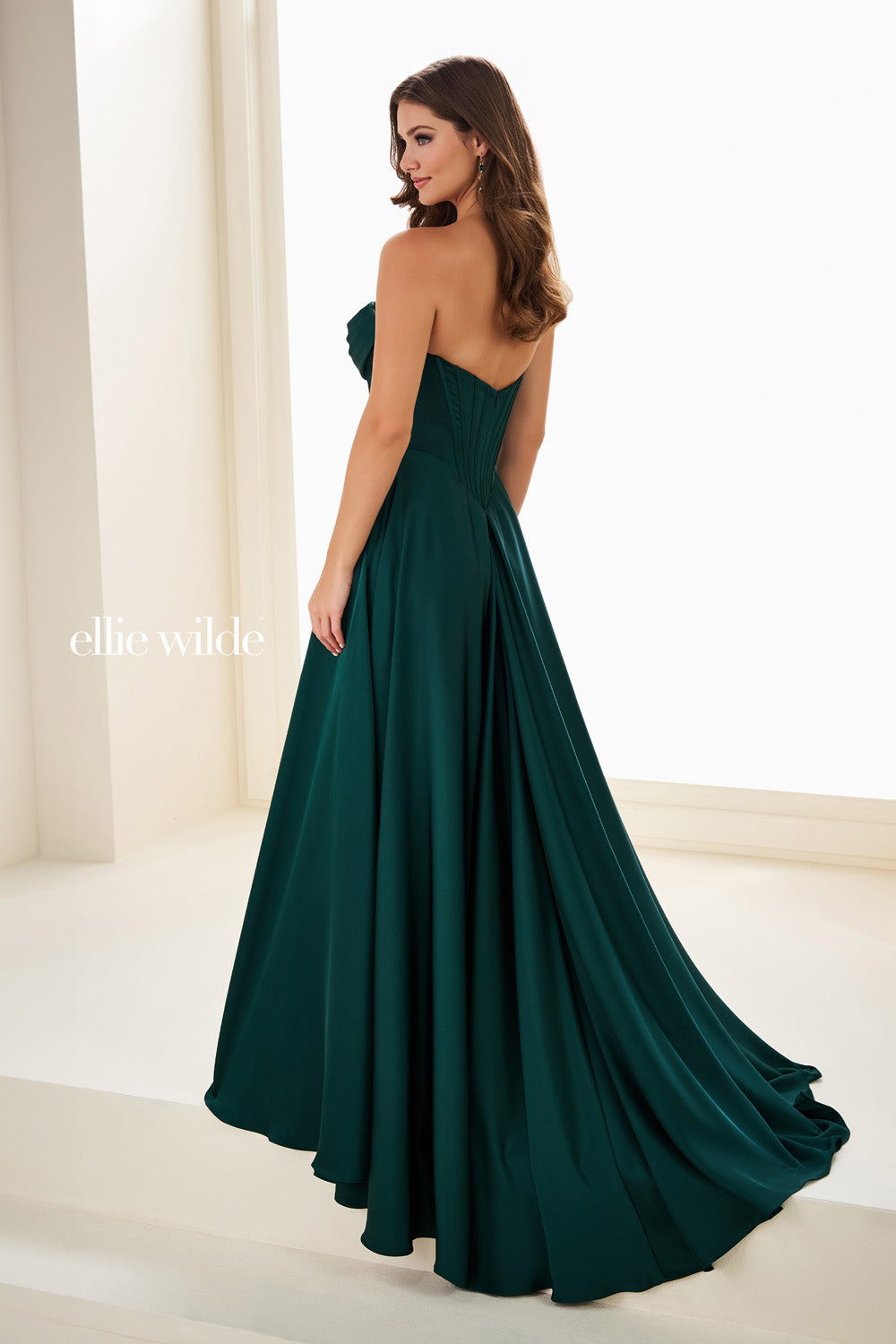 Ellie Wilde EW37213 emerald green, a line silhouette, strapless design prom dress images.