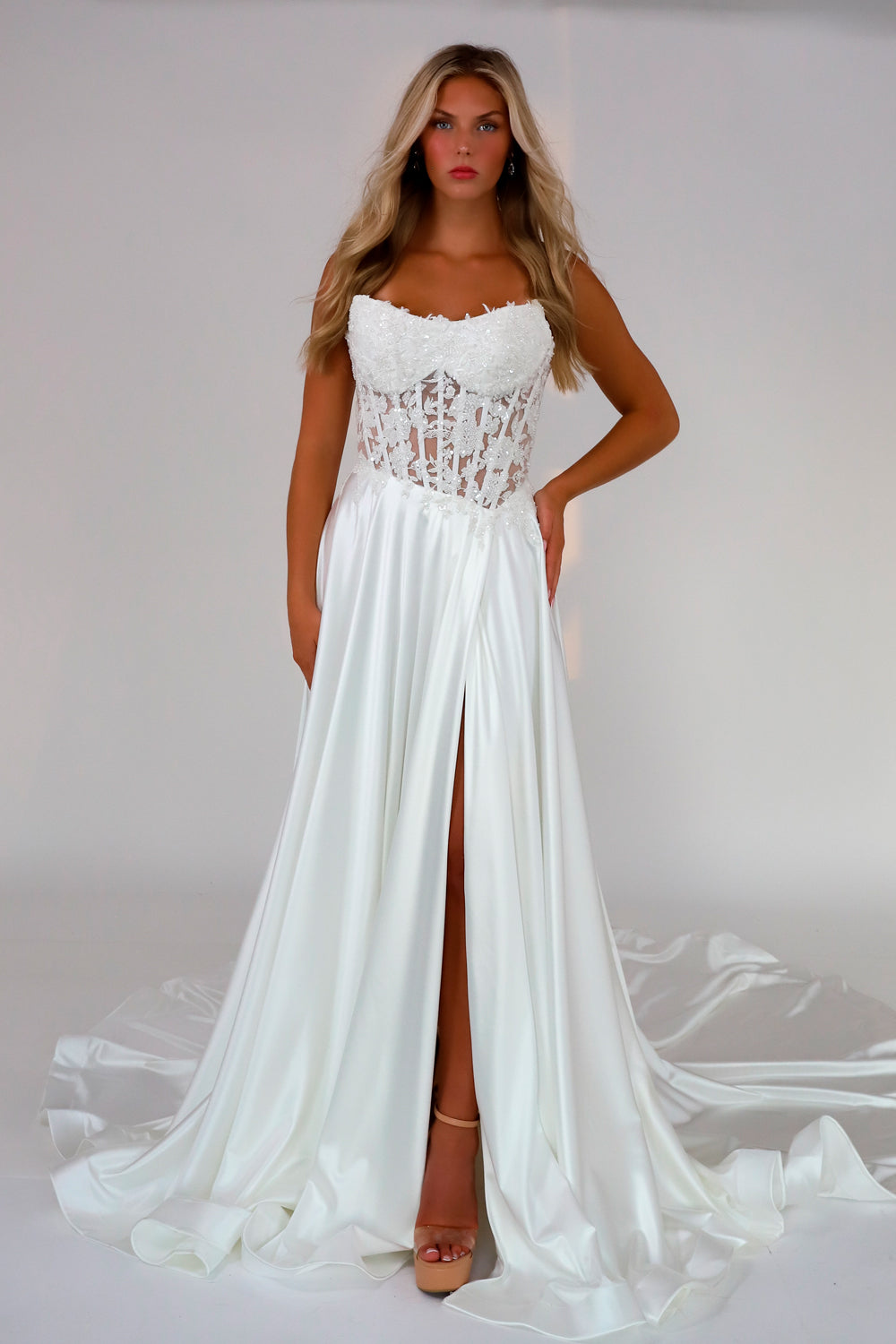 Miah Vega 20102 Ivory dress